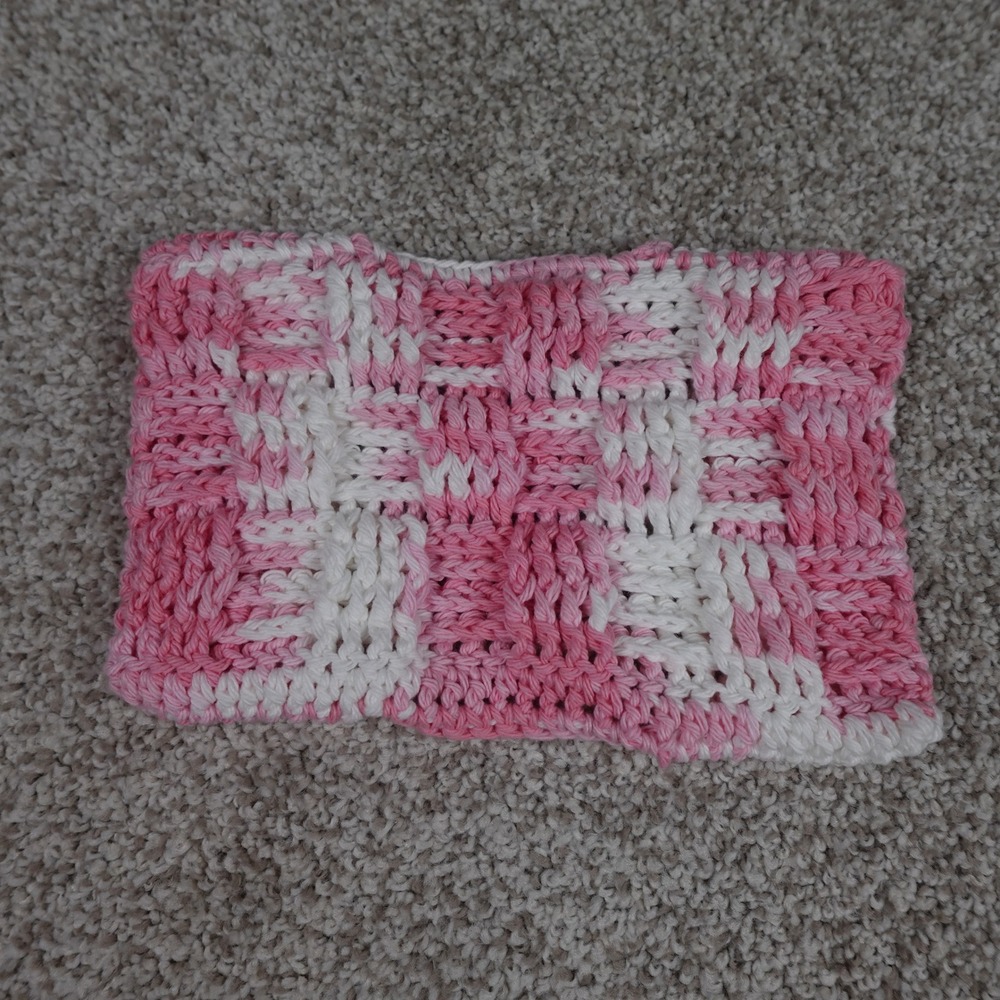 Handmade Pink White Gingham Crochet Reusable Mop Cover Basketweave Mop Pad - Picture 3 of 5